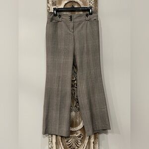 EUC Women’s Petite LOFT Plaid Tan/Black Three Button Dress Pants (6P)